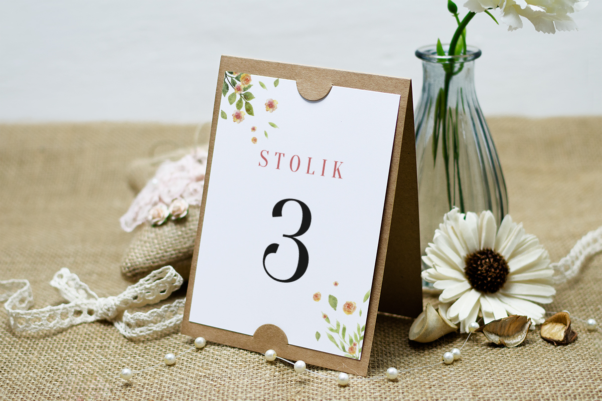 Dodatki ślubne Numer stolika do zaproszenia BOHO Recyklingowego -  Rozrzucone Kwiaty